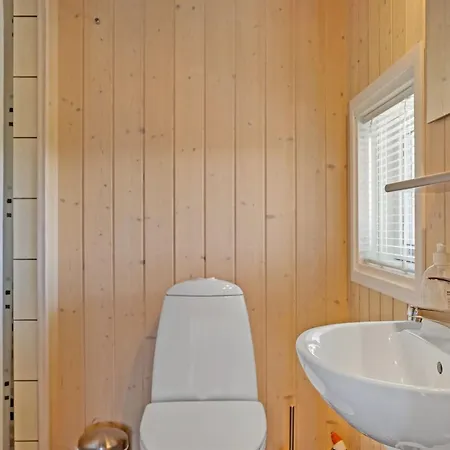 Holiday home Brynjolf - 350m To The Fjord By Interhome *